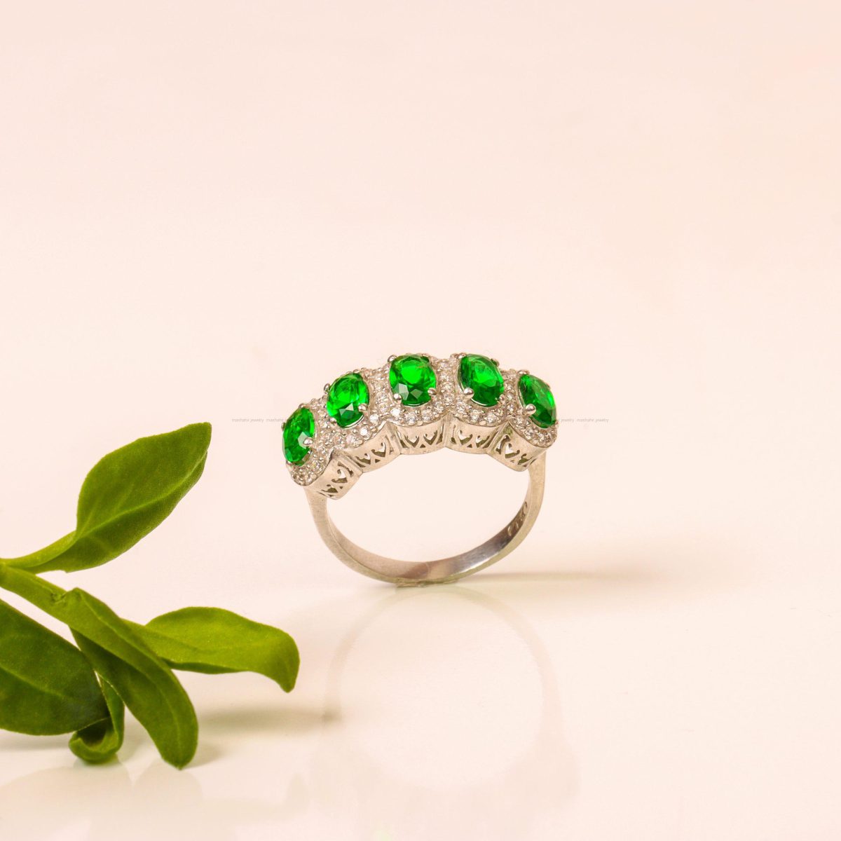 انگشتر زمرد سنتاتیک زنانه کد 8805